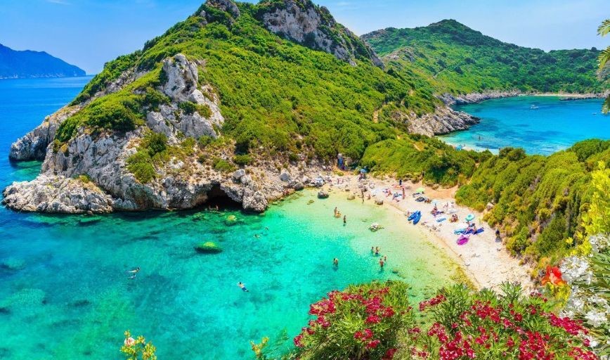 ANCORA Řecko Korfu pohled na pláž Porto Timoni